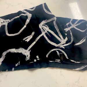 Westgroupe Sunglass Print Infinity Scarf